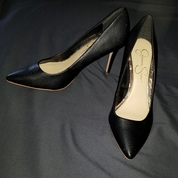 Jessica Simpson 3"High heels used - Picture 4 of 5